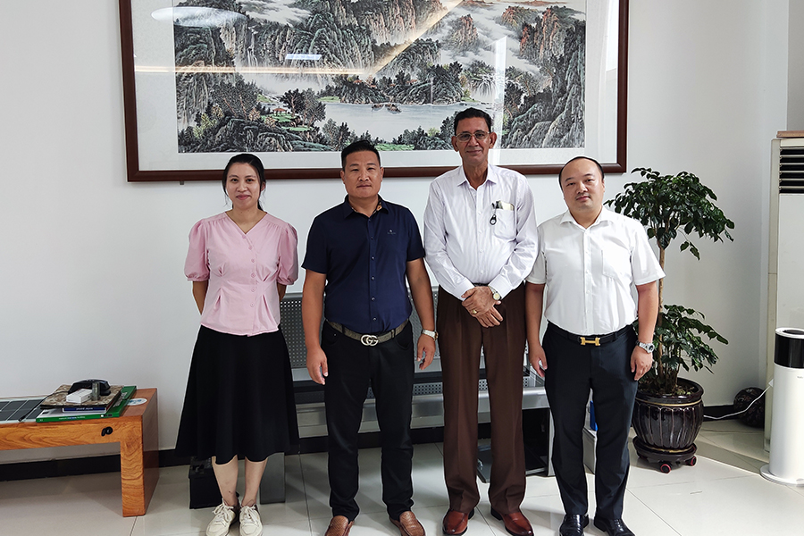 Chuyến thăm của khách hàng-Nhật Bản
